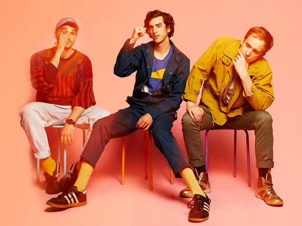 ๐บ๐ธ halfโขalive